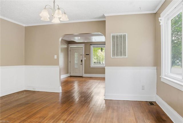 801 Gloucester ST, Hampton, VA 23661