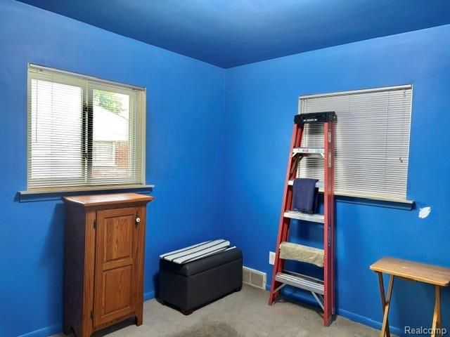 2555 Longmeadow Drive, Trenton, MI 48183
