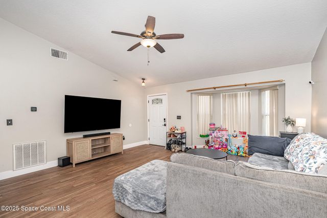 1386 Scranton Street SW, Palm Bay, FL 32908