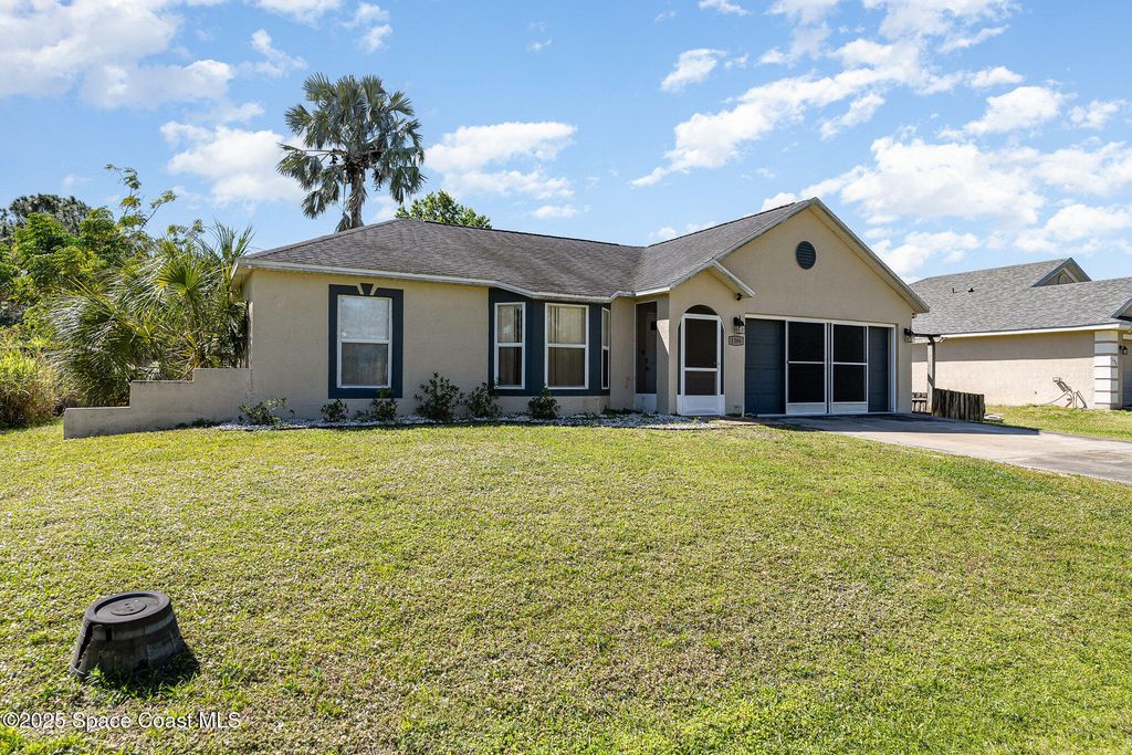 1386 Scranton Street SW, Palm Bay, FL 32908