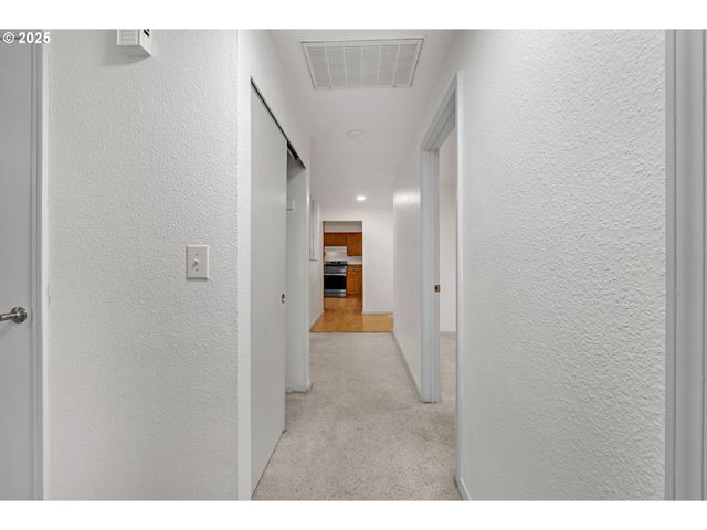 654 Nw BRYANT Ct, Dallas, OR 97338