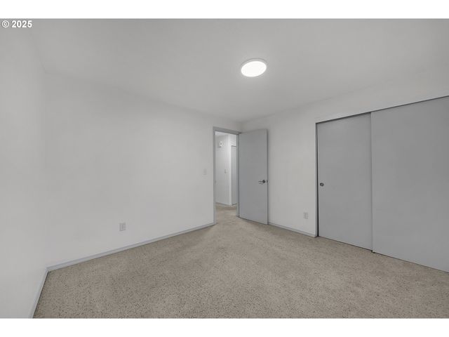 654 Nw BRYANT Ct, Dallas, OR 97338