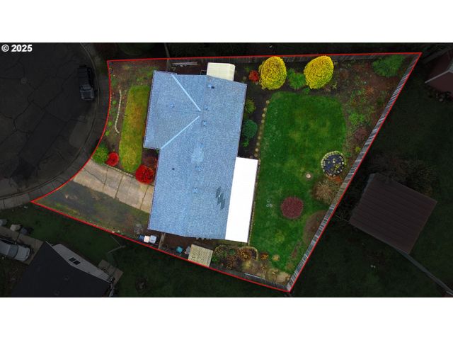 654 Nw BRYANT Ct, Dallas, OR 97338