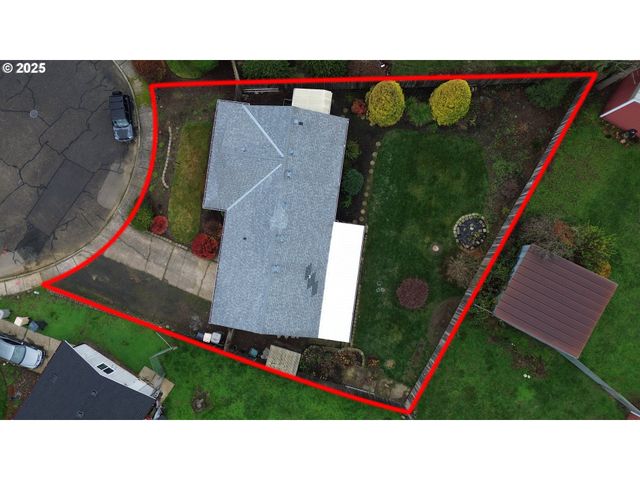 654 Nw BRYANT Ct, Dallas, OR 97338