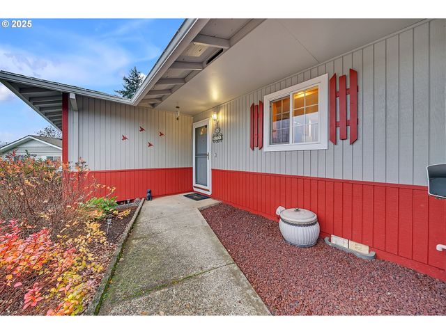 654 Nw BRYANT Ct, Dallas, OR 97338