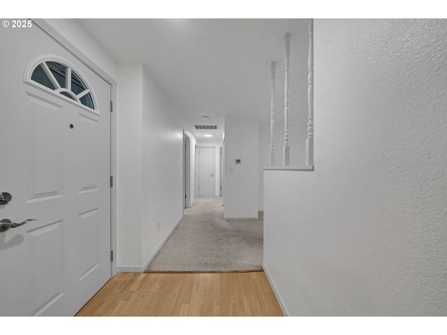 654 Nw BRYANT Ct, Dallas, OR 97338