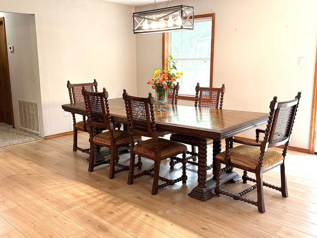 21851 Lawrence 1090, Monett, MO 65708