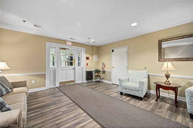 2885 Pease Drive 303, Rocky River, OH 44116