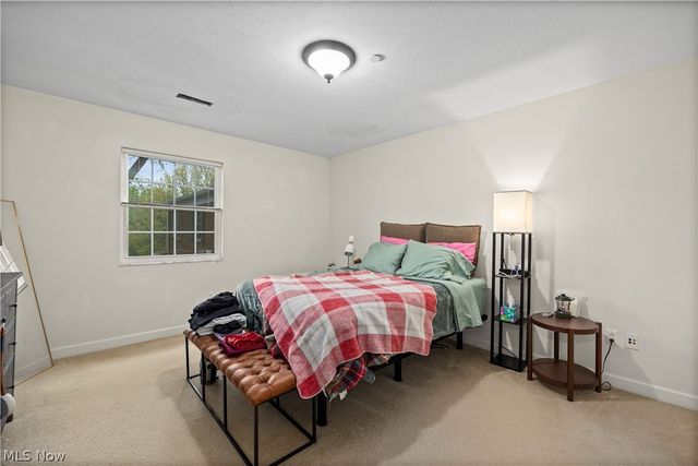 2885 Pease Drive 303, Rocky River, OH 44116