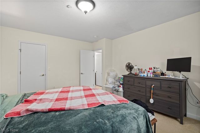 2885 Pease Drive 303, Rocky River, OH 44116