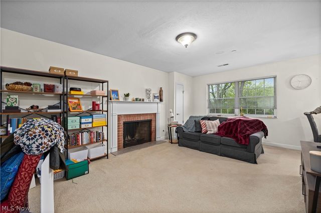 2885 Pease Drive 303, Rocky River, OH 44116