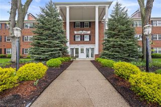 2885 Pease Drive 303, Rocky River, OH 44116