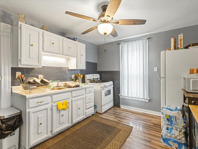 1128 Grant Avenue, Rockford, IL 61103