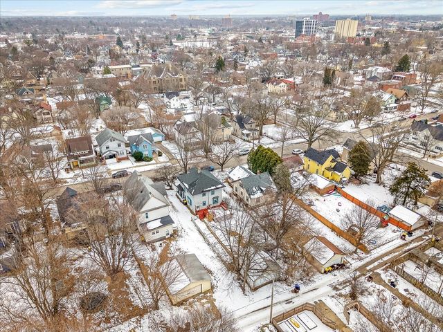 1128 Grant Avenue, Rockford, IL 61103