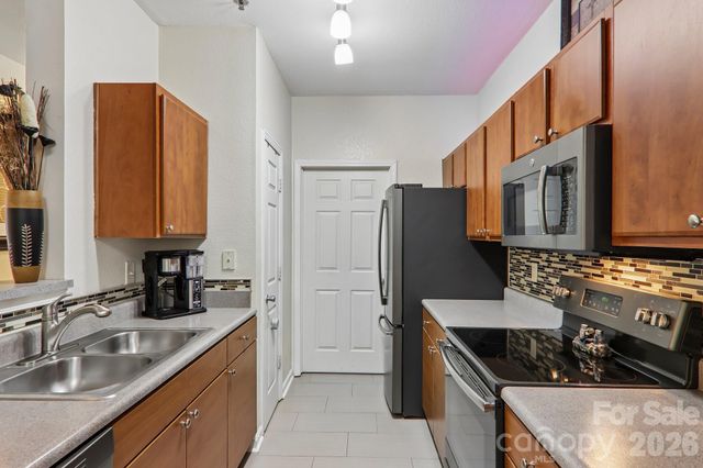 100 Vista Lake Drive 2, Candler, NC 28715