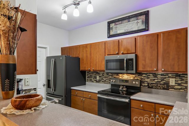 100 Vista Lake Drive 2, Candler, NC 28715