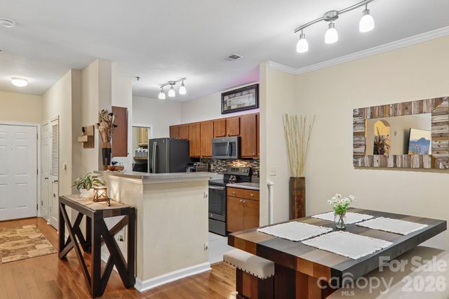 100 Vista Lake Drive 2, Candler, NC 28715