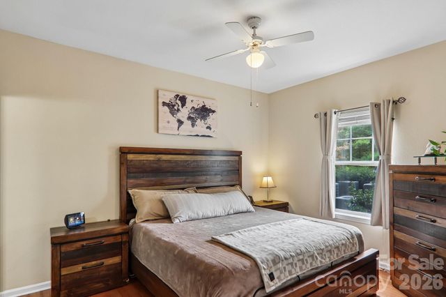100 Vista Lake Drive 2, Candler, NC 28715