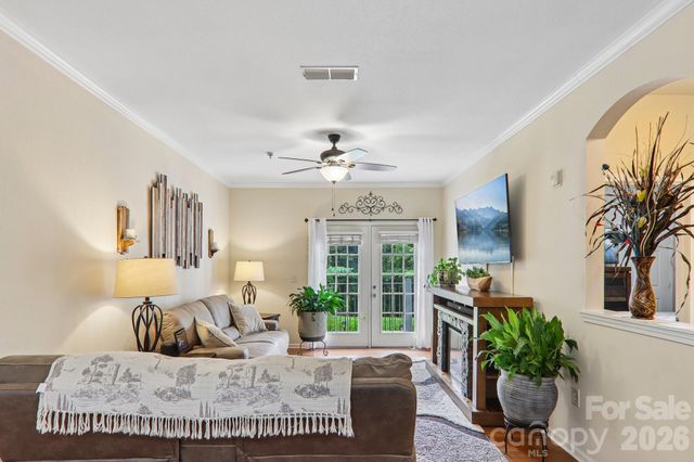 100 Vista Lake Drive 2, Candler, NC 28715