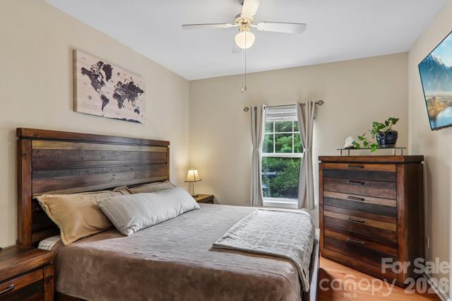 100 Vista Lake Drive 2, Candler, NC 28715
