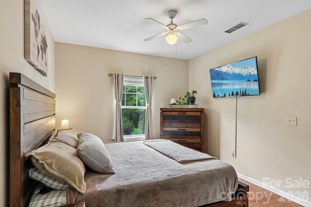 100 Vista Lake Drive 2, Candler, NC 28715