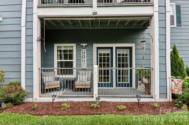 100 Vista Lake Drive 2, Candler, NC 28715