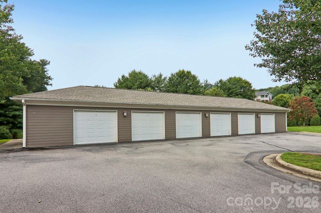 100 Vista Lake Drive 2, Candler, NC 28715