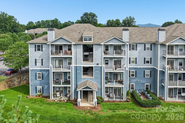 100 Vista Lake Drive 2, Candler, NC 28715
