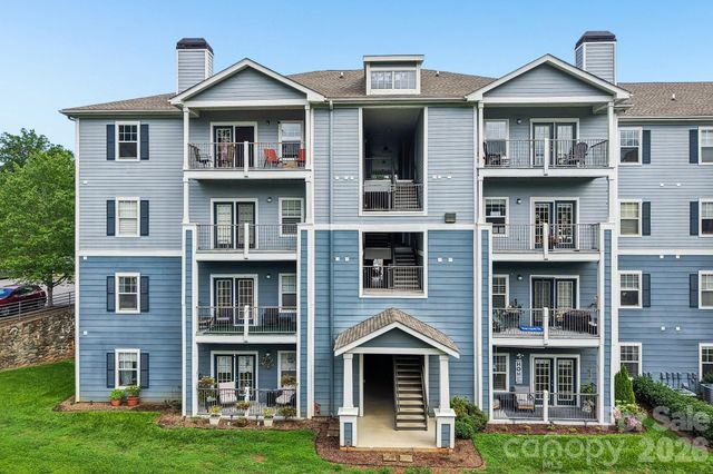 100 Vista Lake Drive 2, Candler, NC 28715