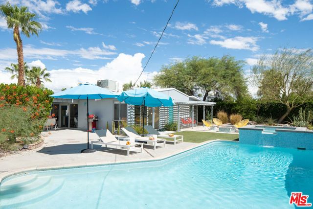 475 E Desert Willow Circle, Palm Springs, CA 92262