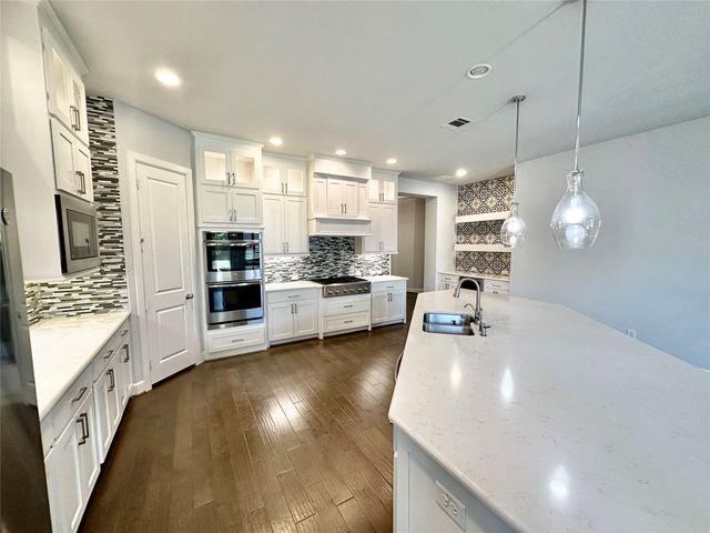 4974 Gleneagle Drive, Flower Mound, TX 75028