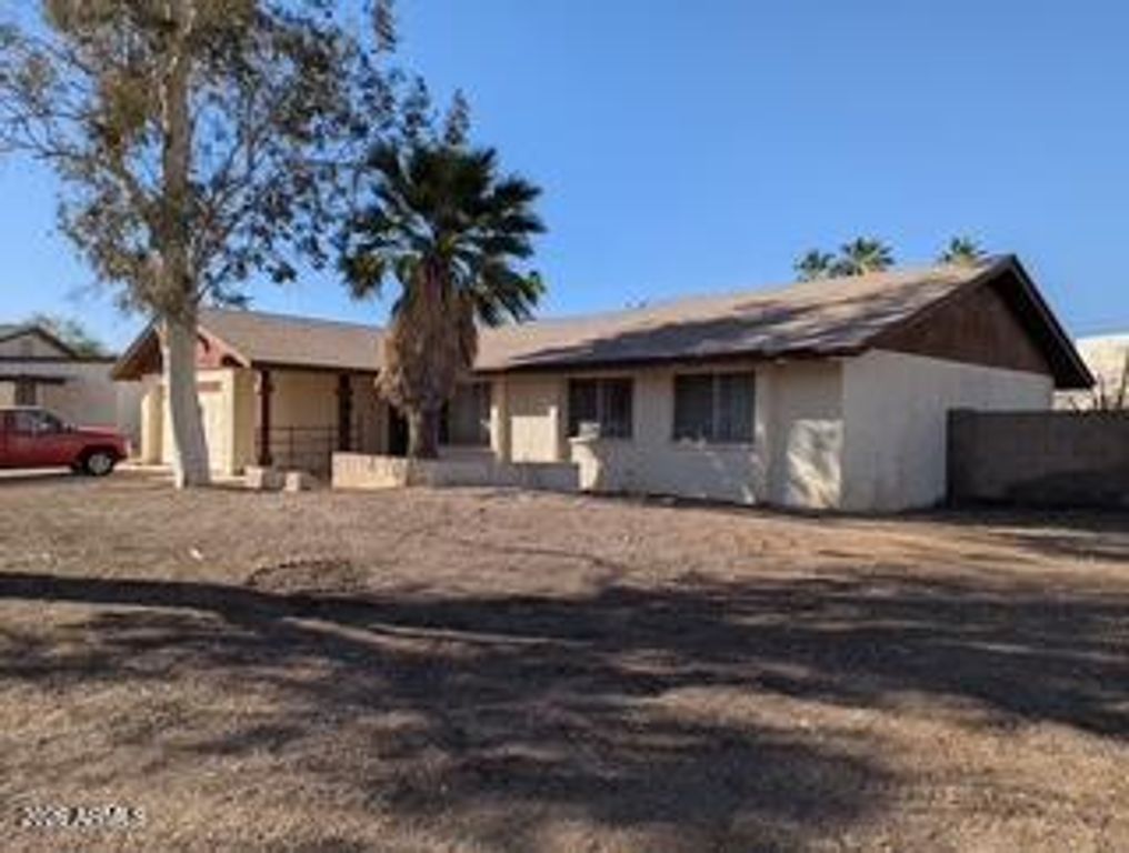 300 W PACIFICO Circle, Litchfield Park, AZ 85340 — exterior