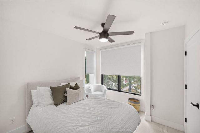 1704 W Tabor Street, Houston, TX 77009