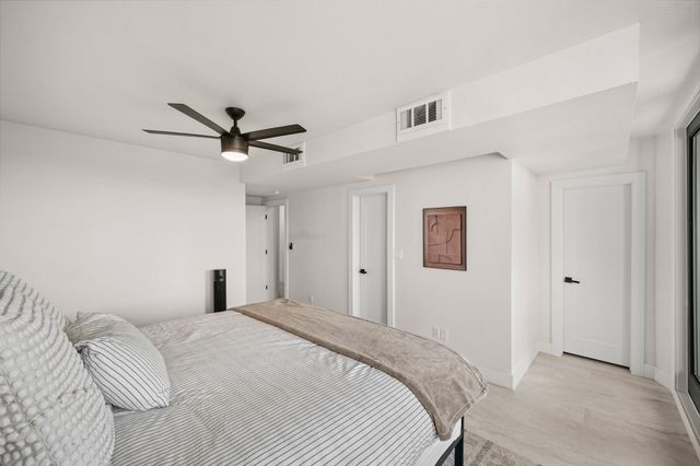 1704 W Tabor Street, Houston, TX 77009