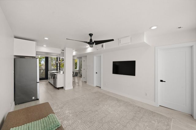 1704 W Tabor Street, Houston, TX 77009