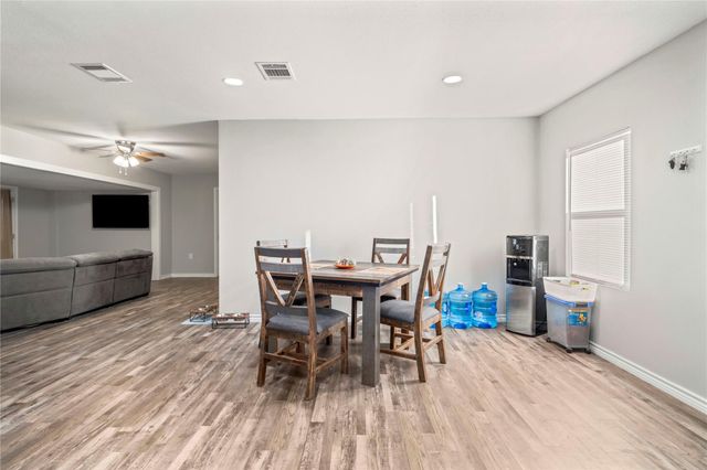 157 Lakeview Drive S, Livingston, TX 77351