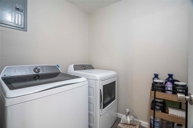 157 Lakeview Drive S, Livingston, TX 77351