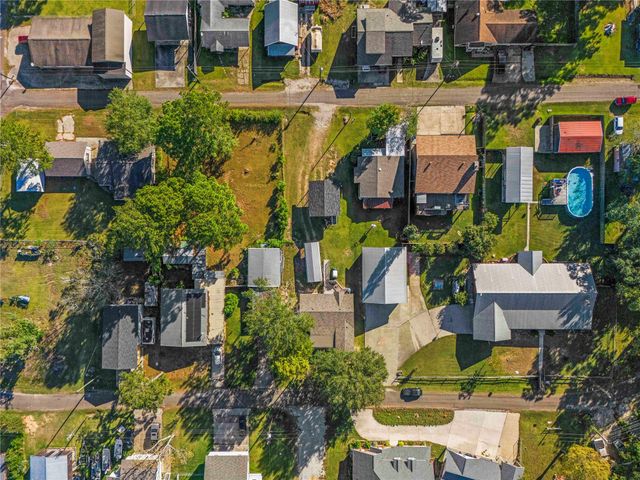 157 Lakeview Drive S, Livingston, TX 77351