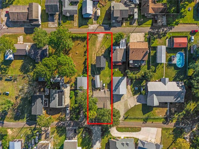 157 Lakeview Drive S, Livingston, TX 77351