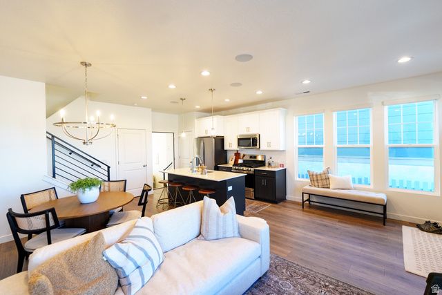 6703 W SOUTH JORDAN PKWY, South Jordan, UT 84009