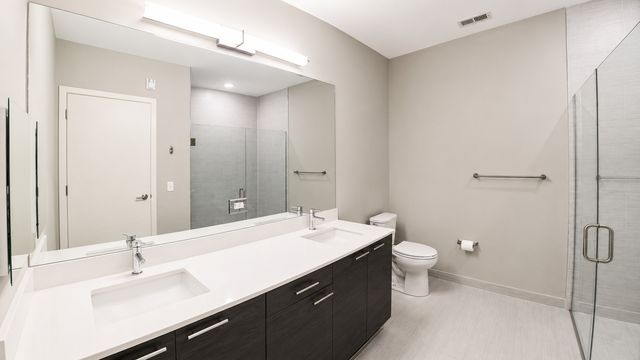 229 Park Avenue 210, Clarendon Hills, IL 60514