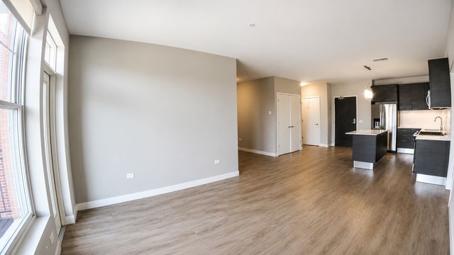 229 Park Avenue 210, Clarendon Hills, IL 60514