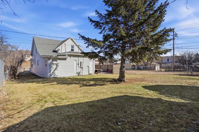 1334 WILLARD ST, Sturgis, SD 57785