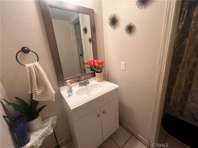 4255 Clara Street B, Cudahy, CA 90201