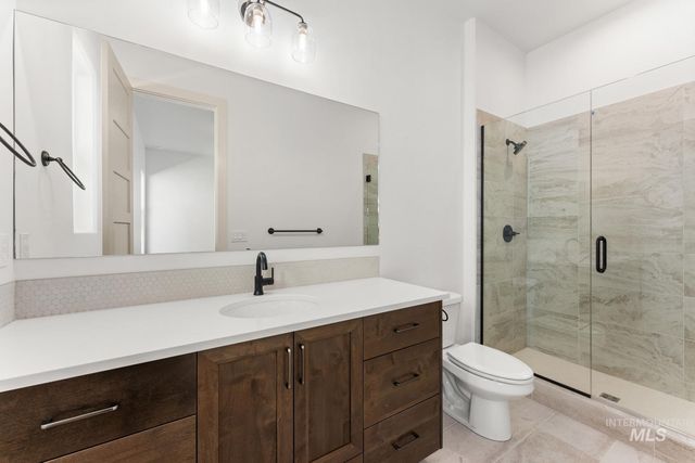 6718 Big Wood Way, Star, ID 83669