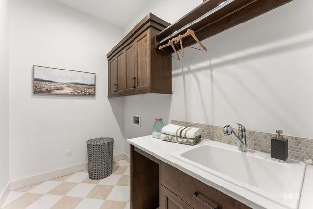 6718 Big Wood Way, Star, ID 83669