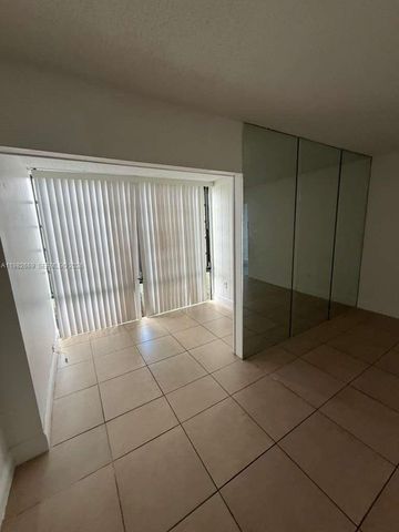 9723 Hammocks Blvd 108, Miami, FL 33196