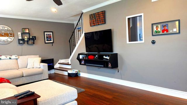 13 FOSTERTOWN LN, Mullica Hill, NJ 08062