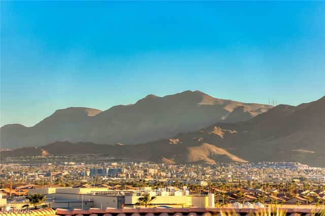 905 Rhyolite Terrace, Henderson, NV 89011