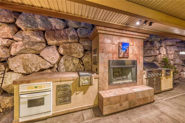 905 Rhyolite Terrace, Henderson, NV 89011